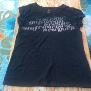 Gap t shirt